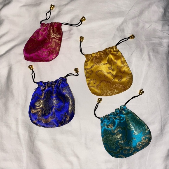 Black and Iridescent Beaded Bracelet Handmade Stretchy Crystal Pink Rose Quartz - Picture 7 of 7